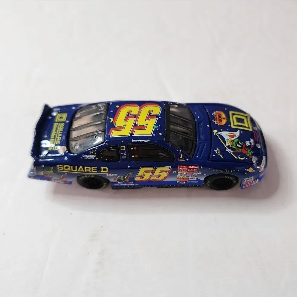 Action 2001 Monte Carlo Hood Open #55 Bobby Hamilton Square D Looney Tunes 1:64